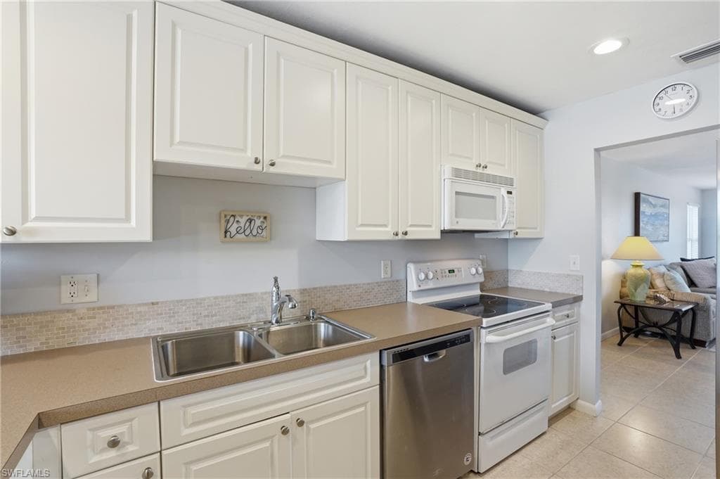 912 SE 46th ST 201-10