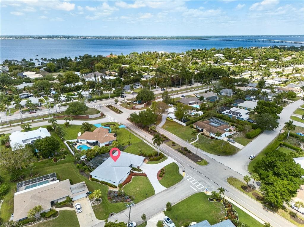 5148 Fairfield DR-3