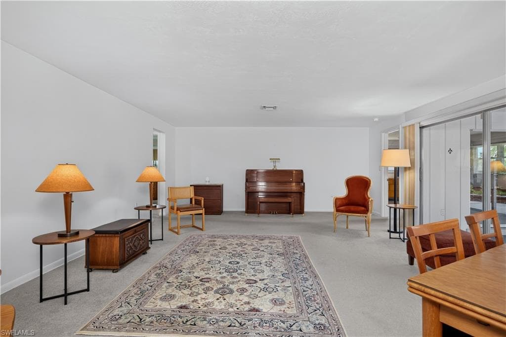 5148 Fairfield DR-7