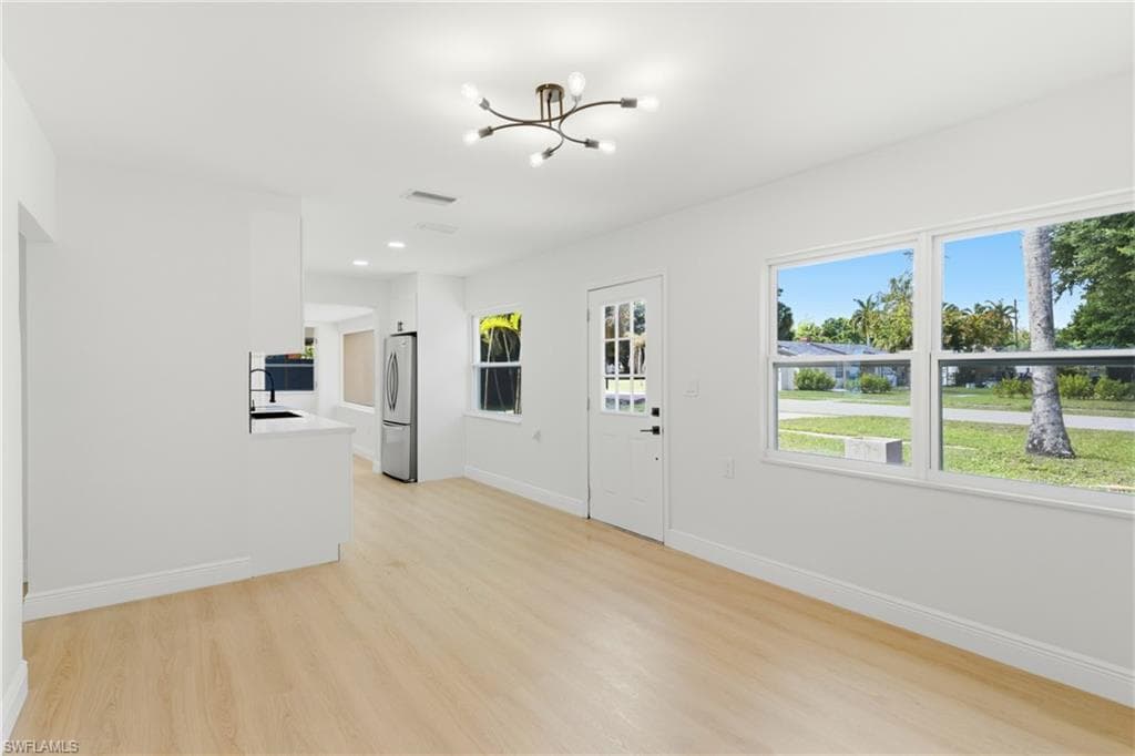 363 New York DR-8