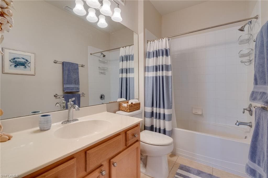 11741 Pasetto LN 206-17