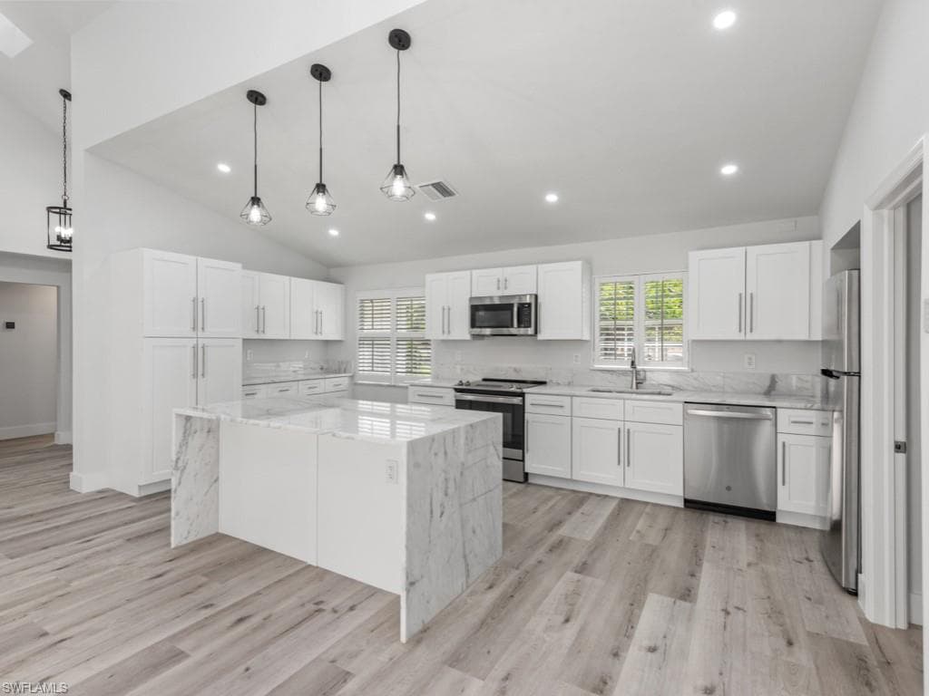 1131 Crayton RD-9