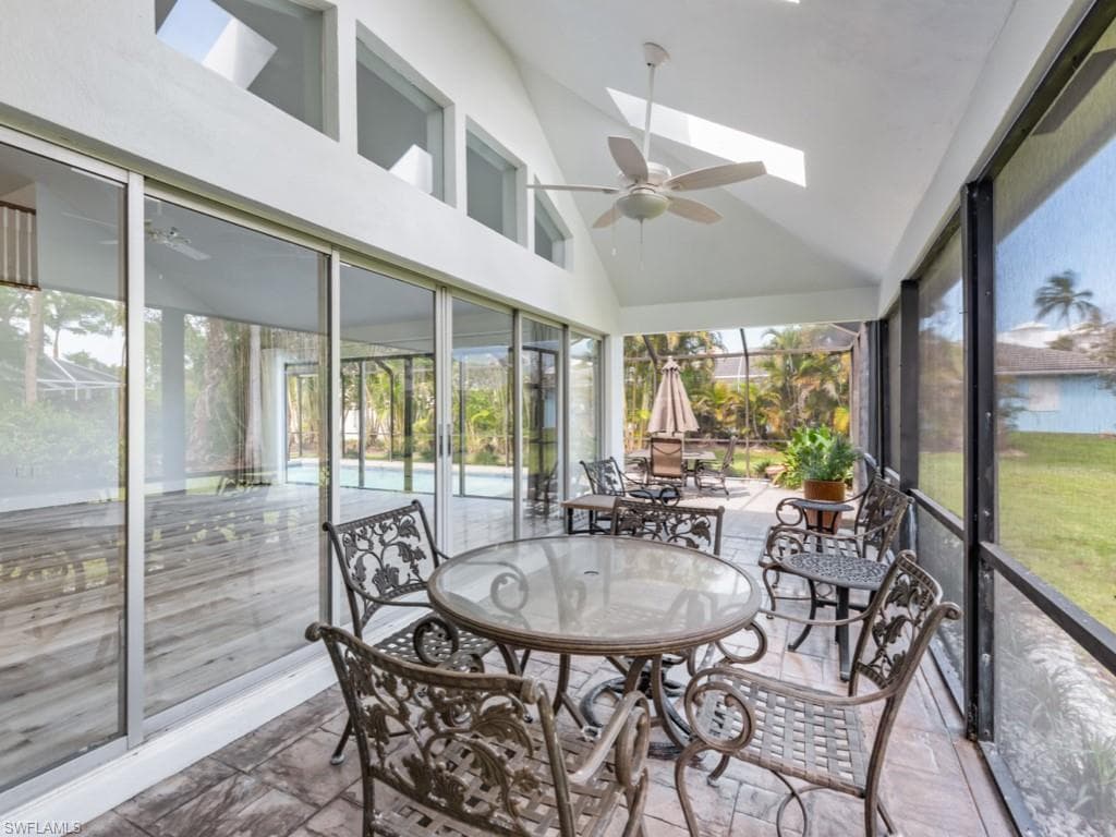 1131 Crayton RD-18