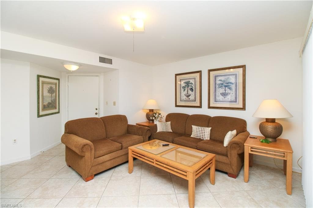 1510 Mainsail DR 7-21