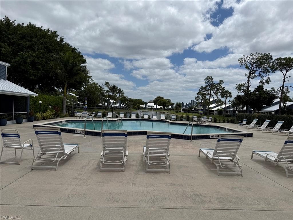 3334 Timberwood CIR-6