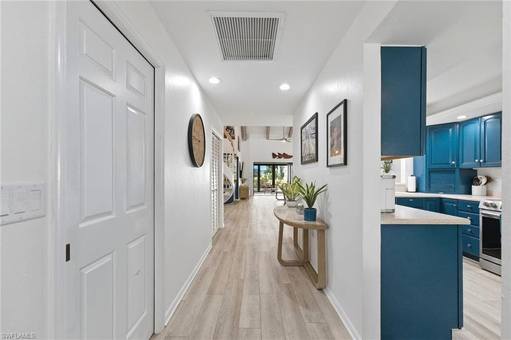 646 Augusta BLVD-6