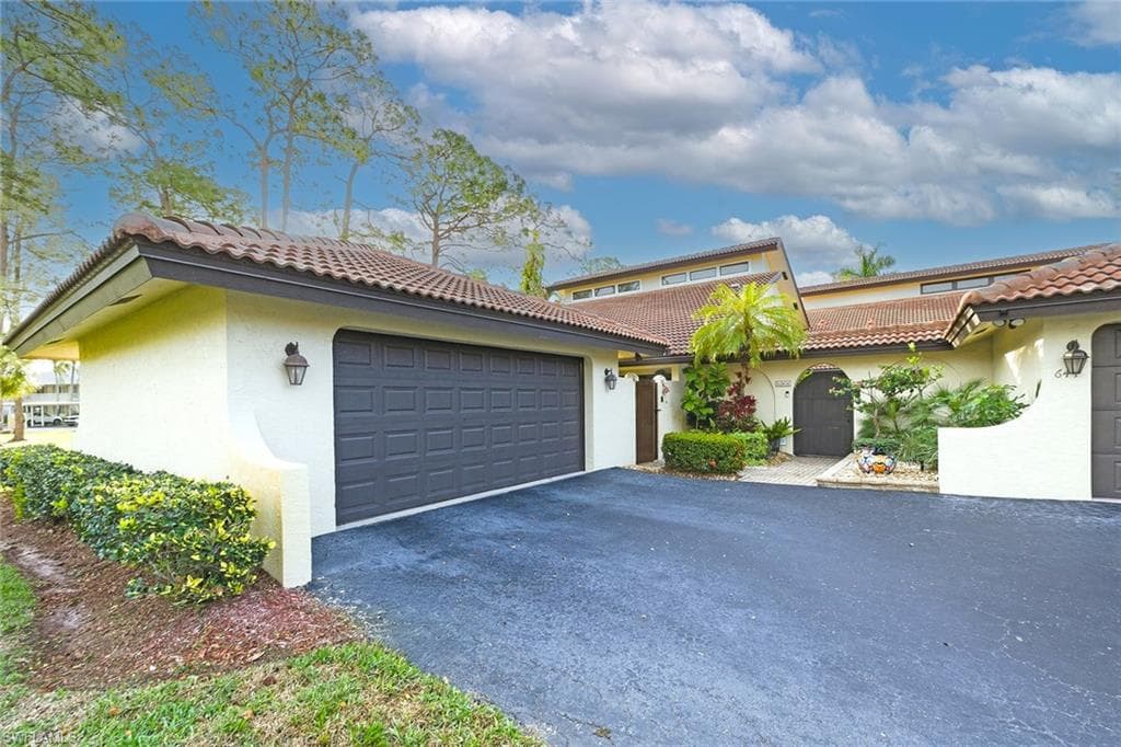 646 Augusta BLVD-2