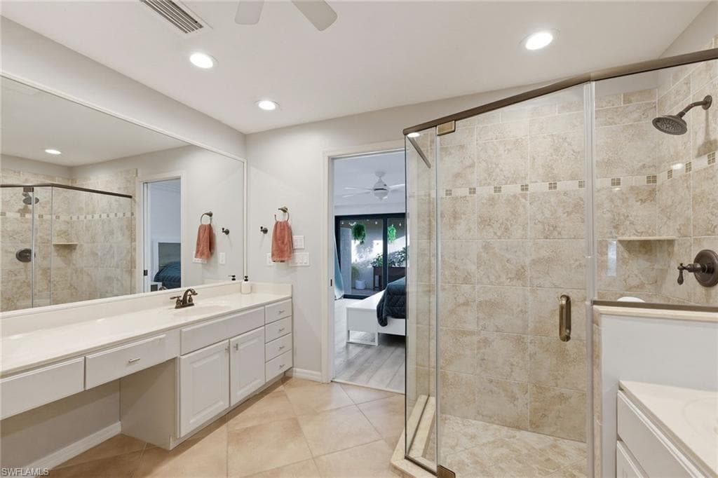 646 Augusta BLVD-27