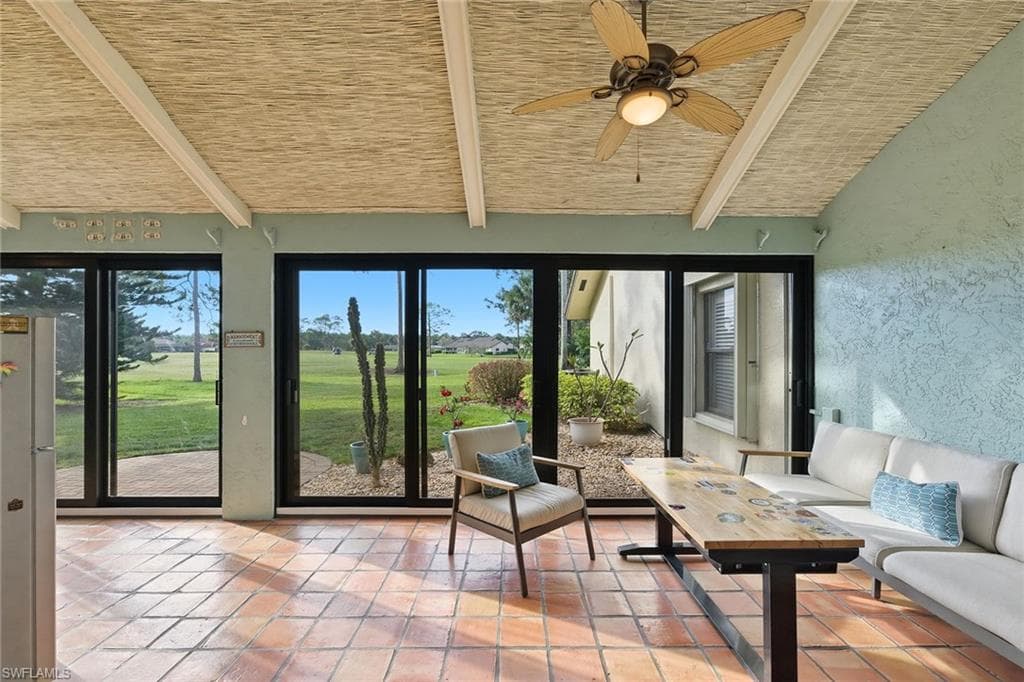 646 Augusta BLVD-33