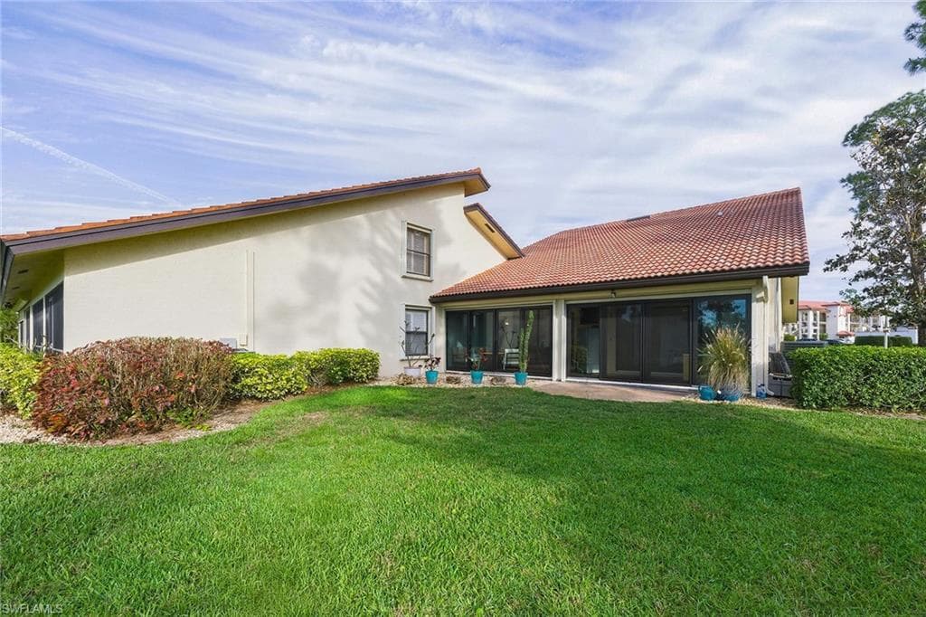 646 Augusta BLVD-40