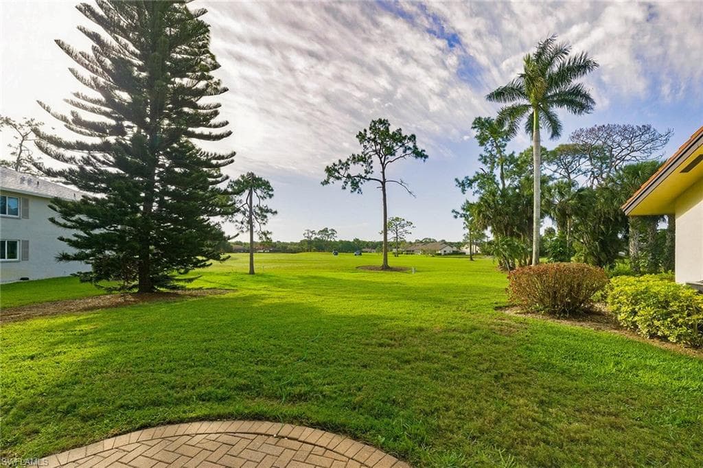 646 Augusta BLVD-36