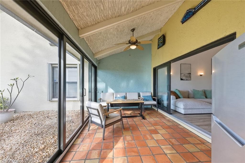 646 Augusta BLVD-34