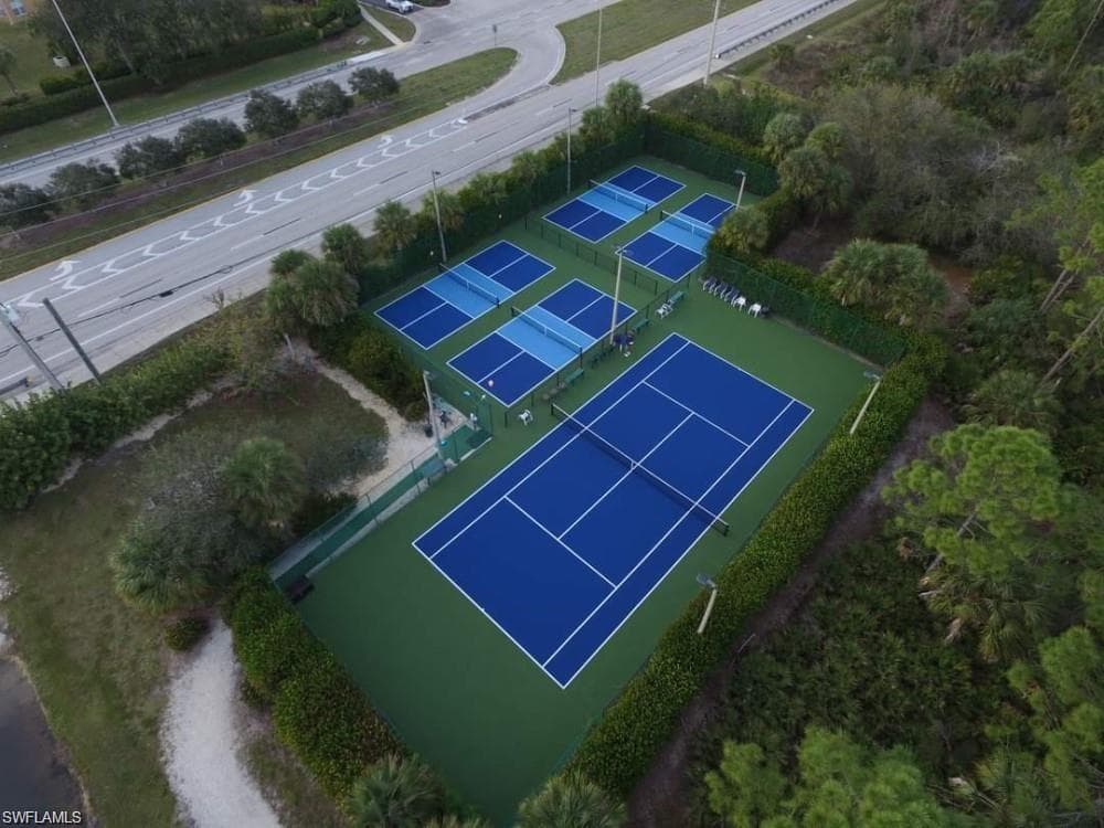 20265 Royal Villagio CT 107-6