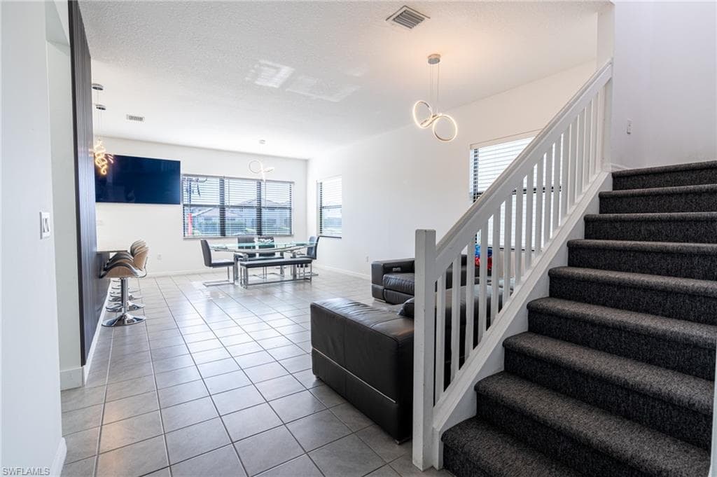 8956 Madrid CIR-15