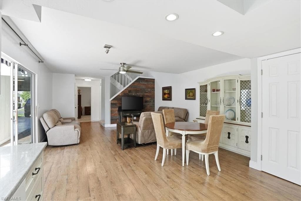 13730 Downing LN W-1-6