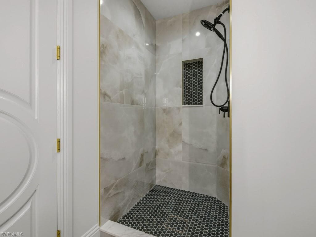 705 10th ST S 202-30