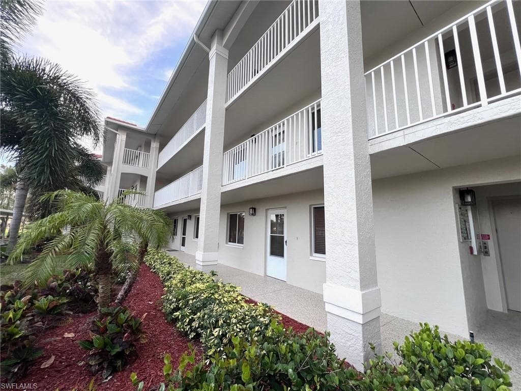 1051 Eastham WAY B104-4