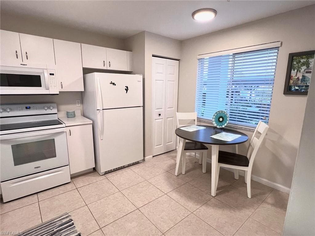 1051 Eastham WAY B104-7