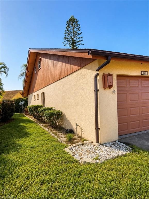 6491 Royal Woods DR-36