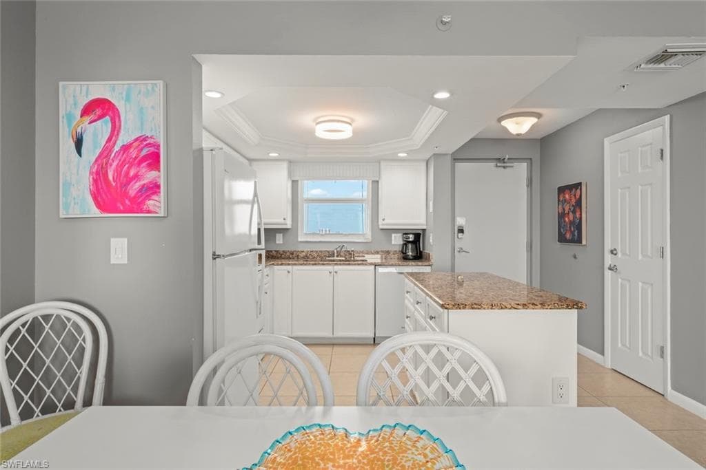 250 Estero BLVD 602-19