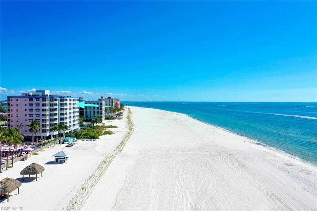 250 Estero BLVD 602-48