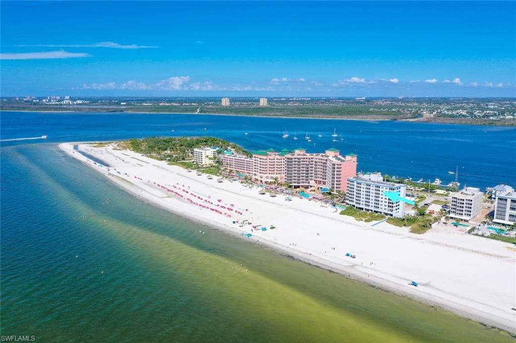 250 Estero BLVD 602-49