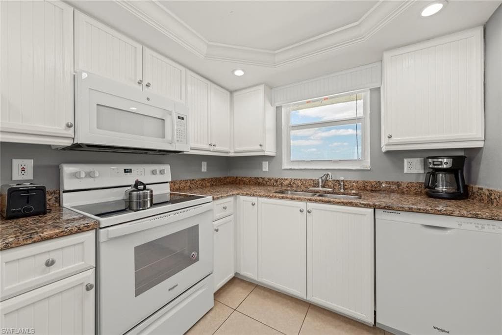 250 Estero BLVD 602-14