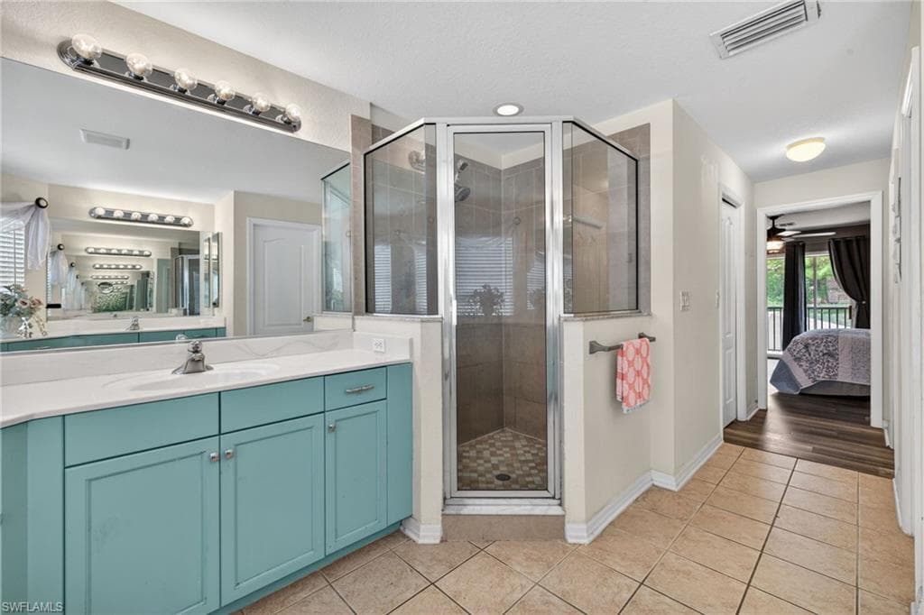 12416 Muddy Creek LN-17