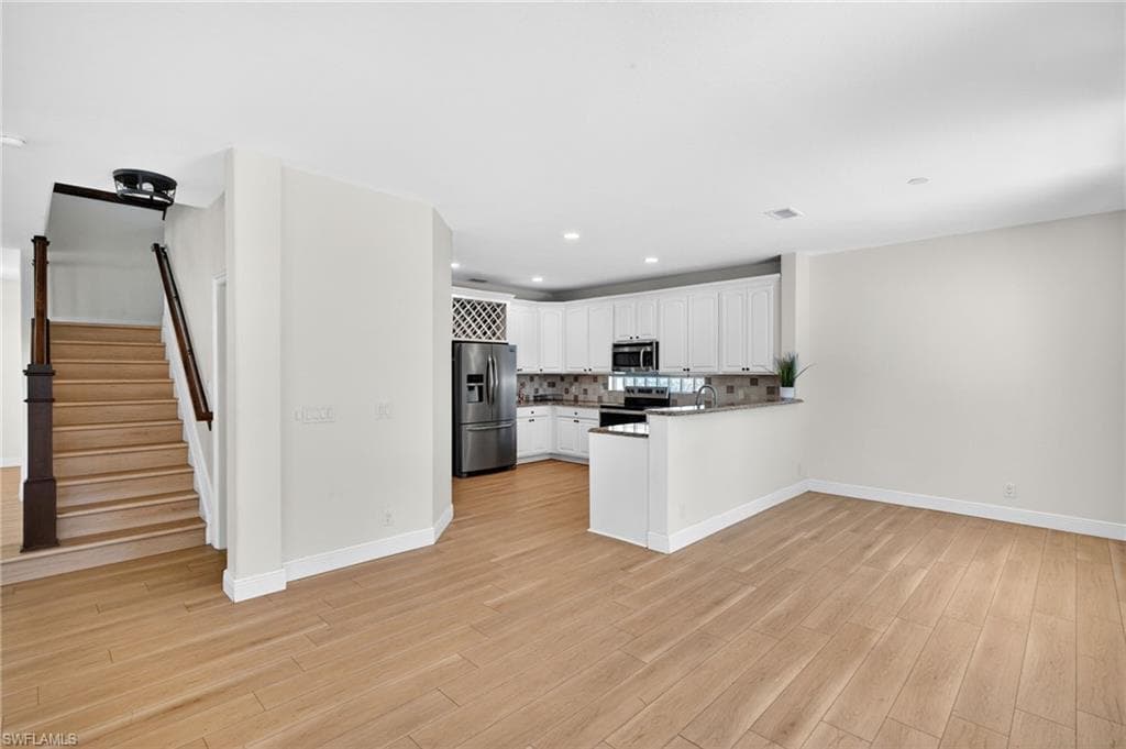 9734 Silvercreek CT-5