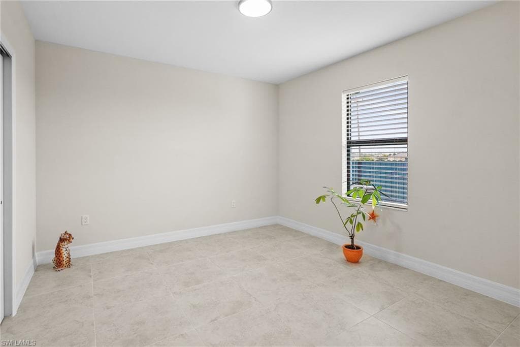 3726 NW 42nd PL-32