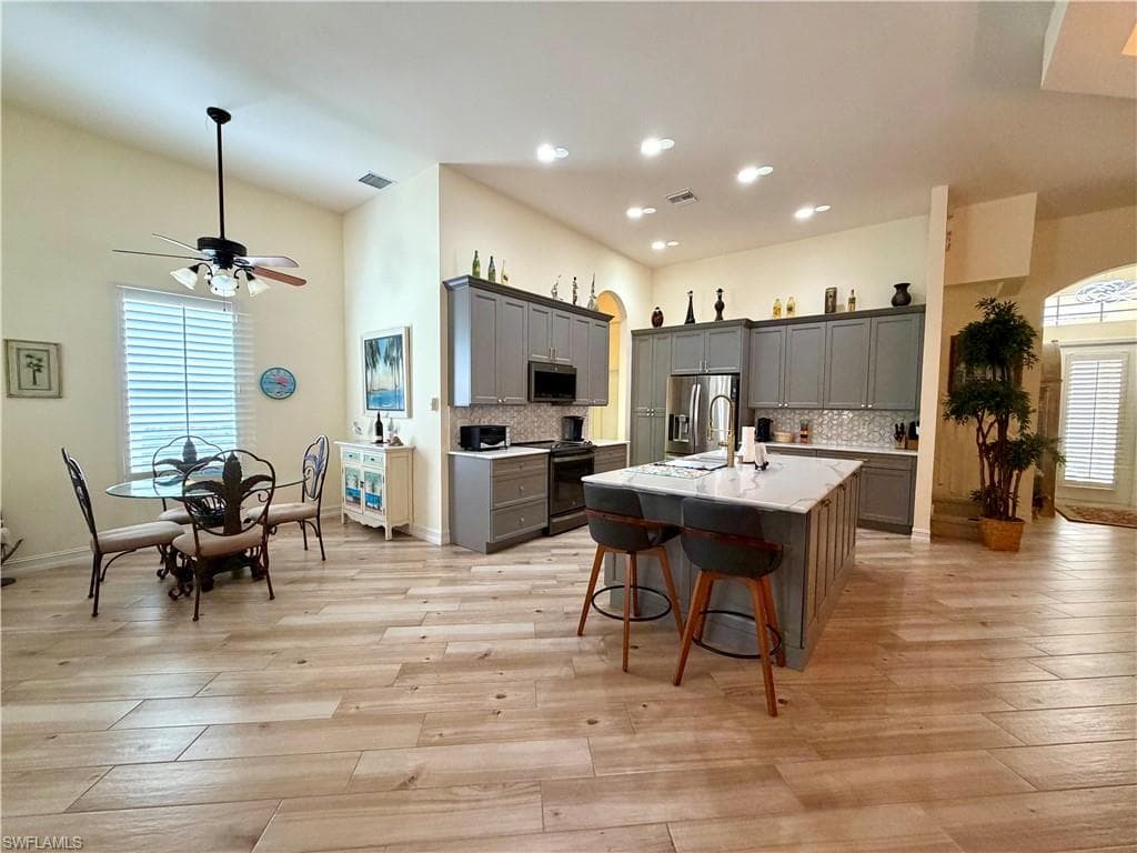 14508 Sterling Oaks DR-18