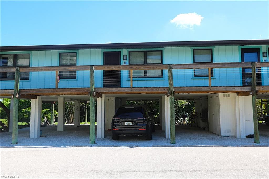 611 Palm AVE F30-25