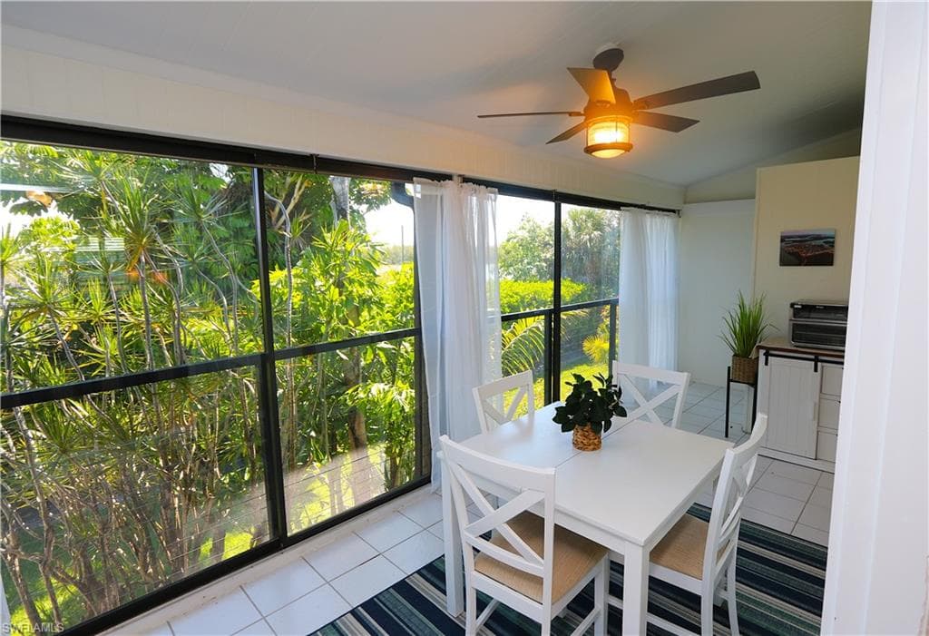 611 Palm AVE F30-6