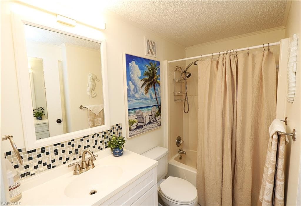 611 Palm AVE F30-17