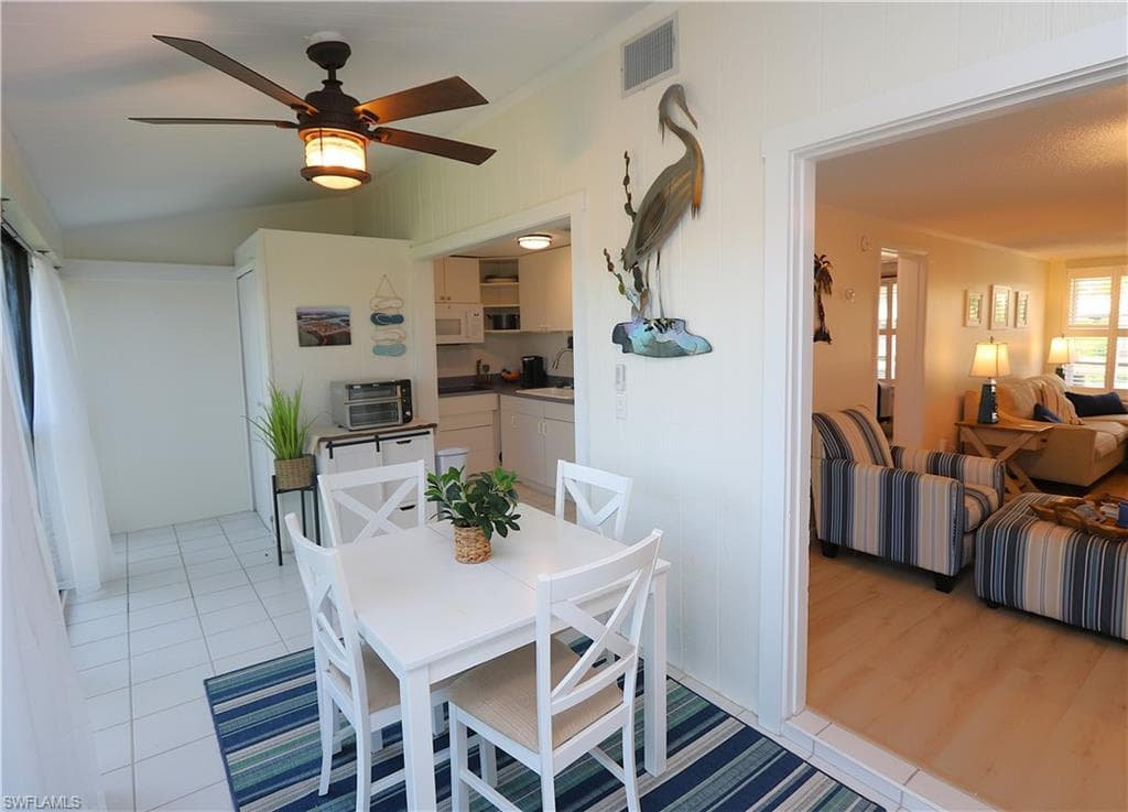 611 Palm AVE F30-10