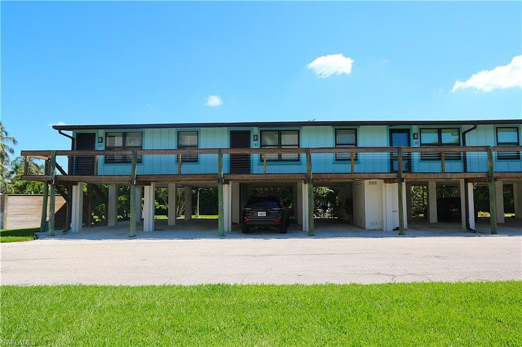 611 Palm AVE F30-24