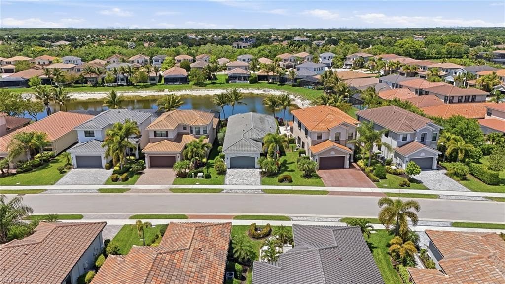 4475 Crimson AVE-36