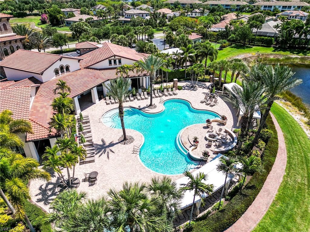 9327 Woodhurst DR-45