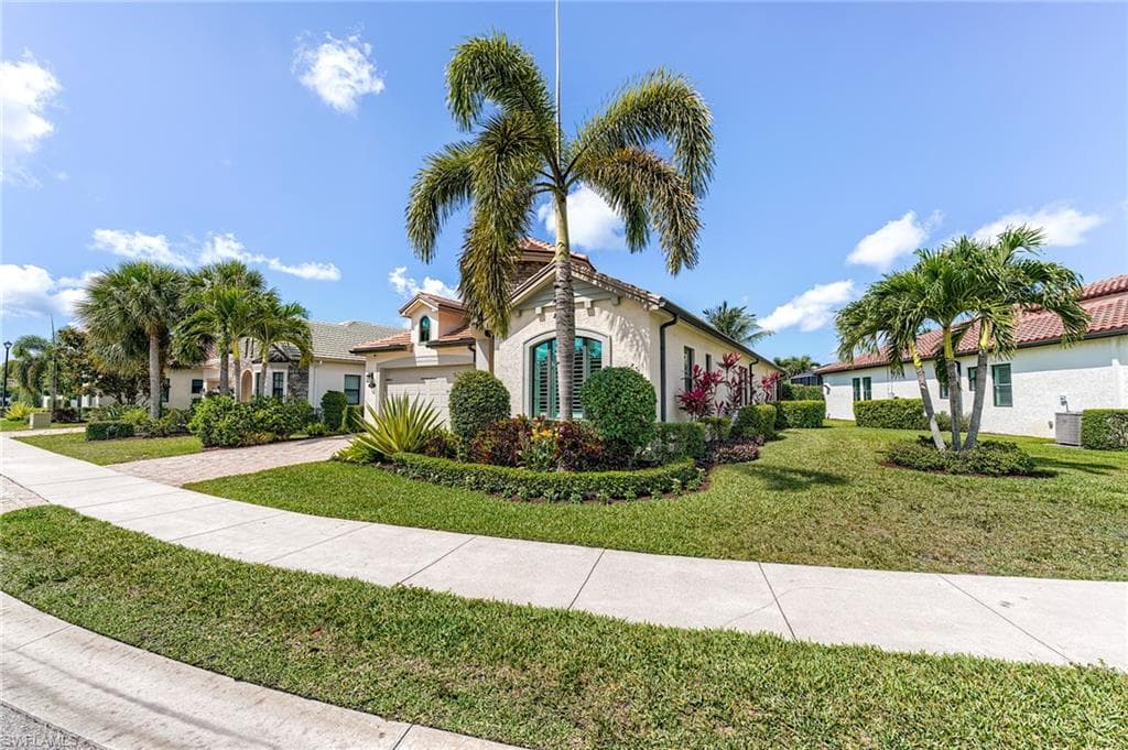 9327 Woodhurst DR-3