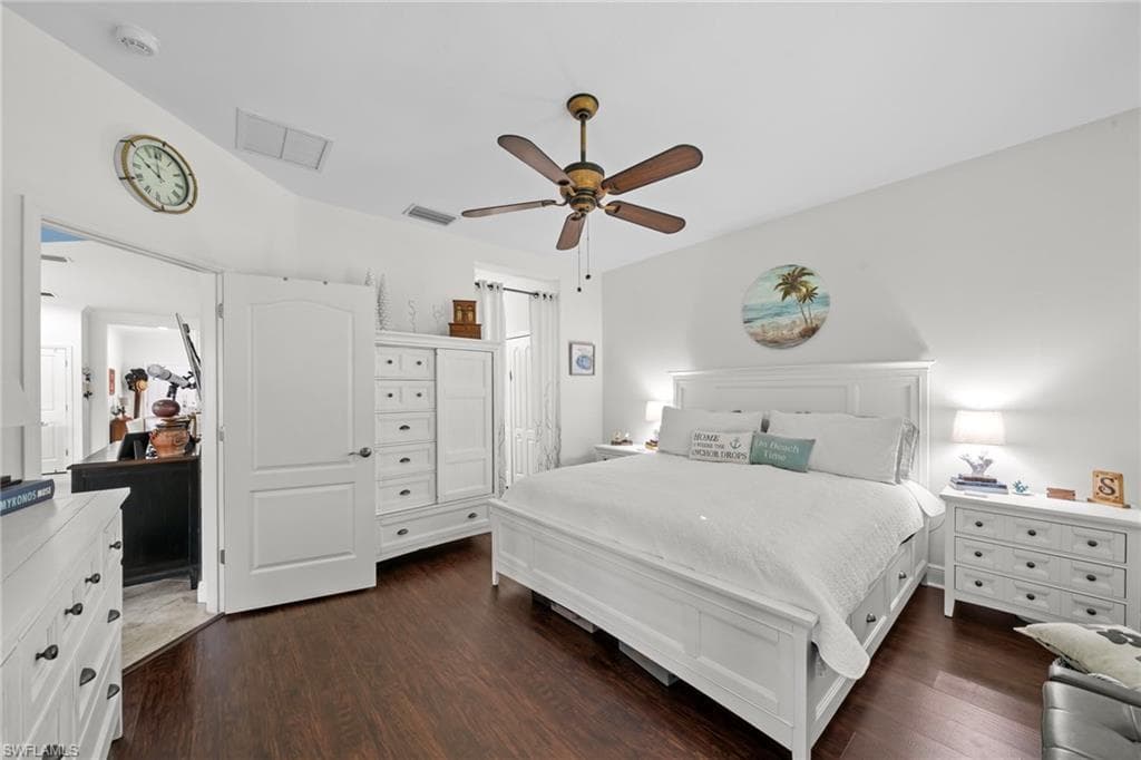 21567 Cascina DR-26