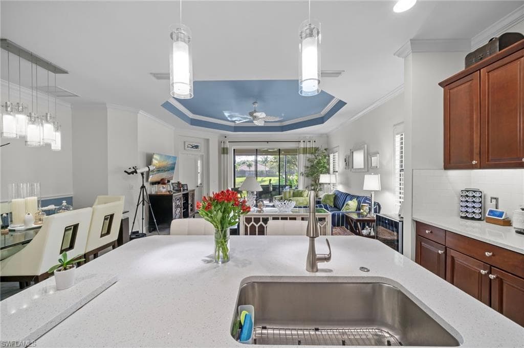 21567 Cascina DR-16