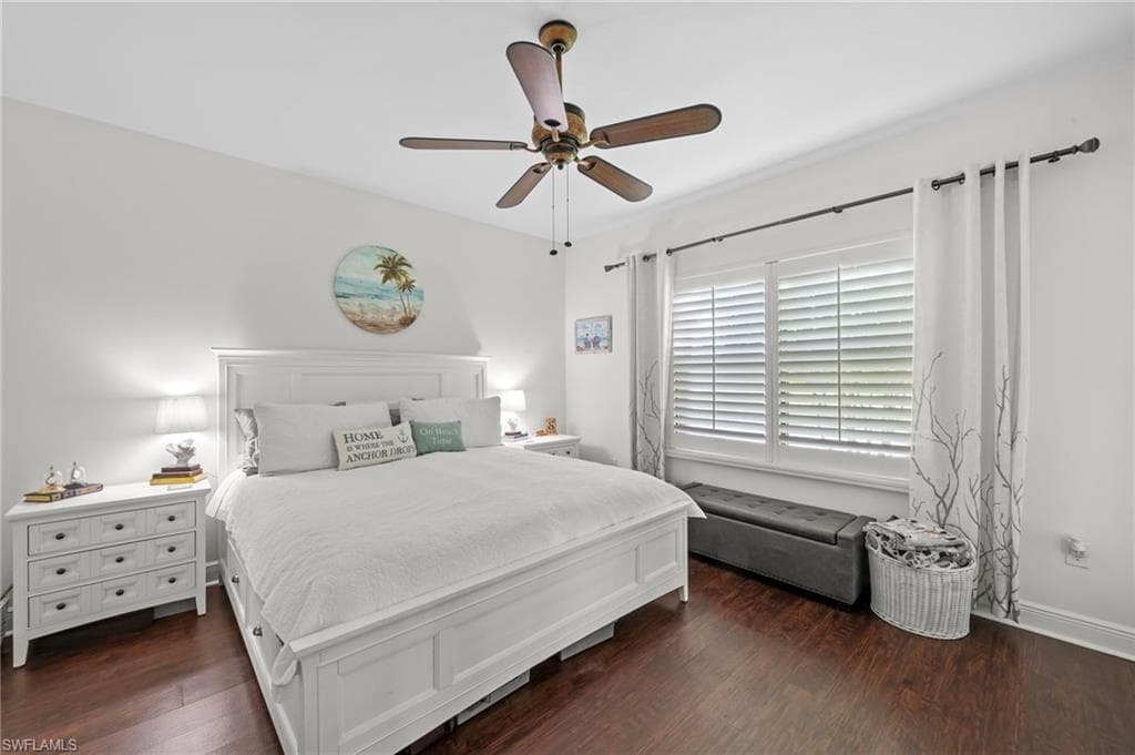 21567 Cascina DR-25
