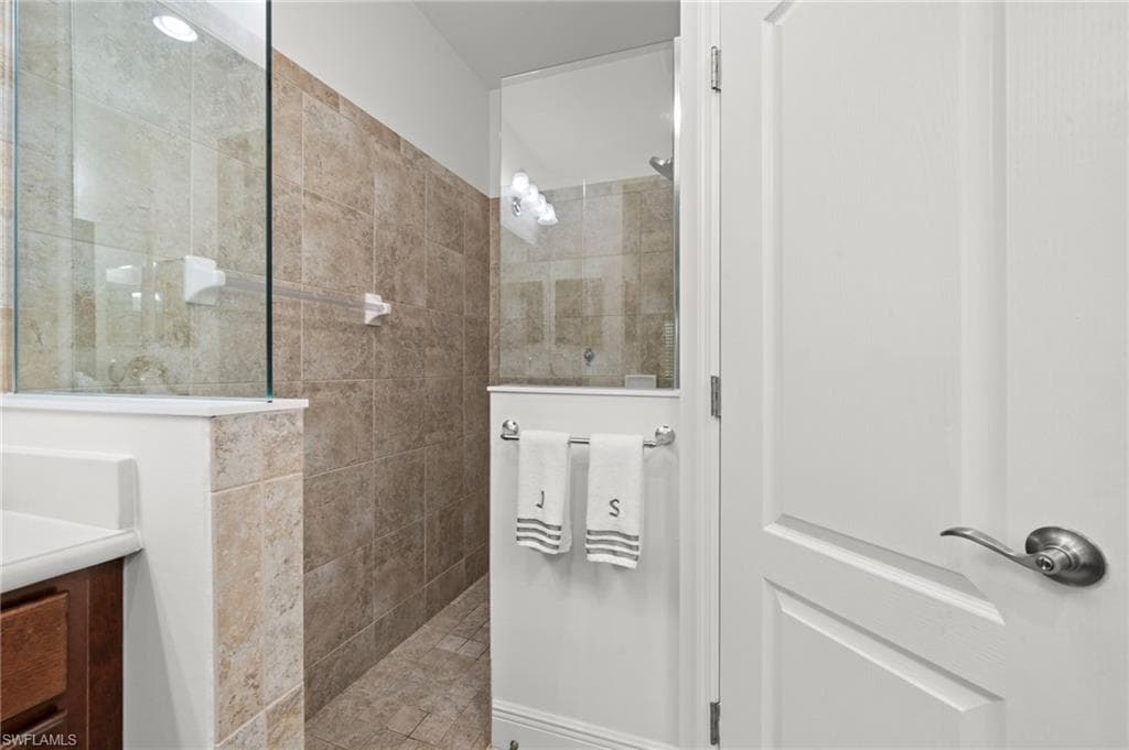 21567 Cascina DR-2