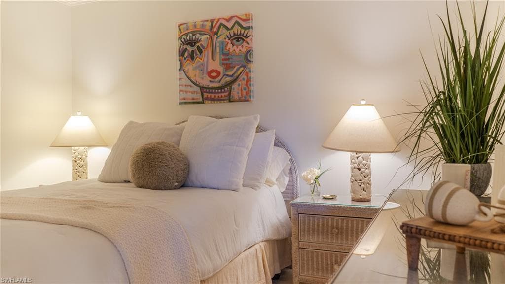 265 Deerwood CIR 10-23