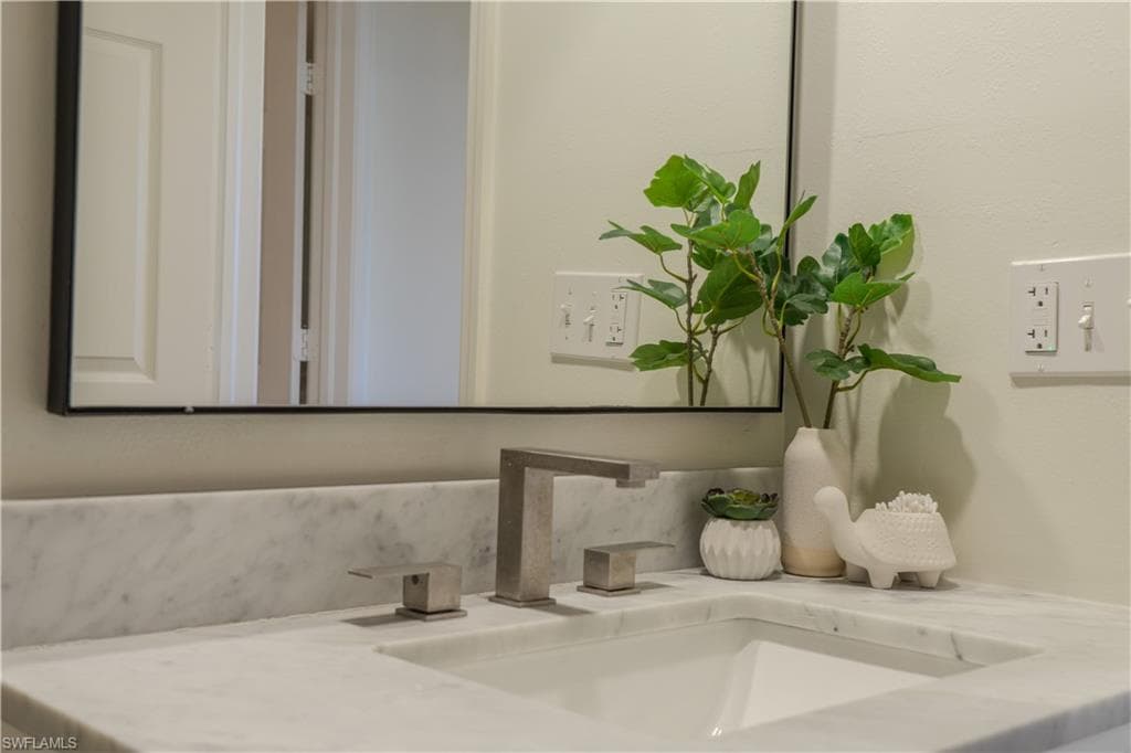 265 Deerwood CIR 10-28