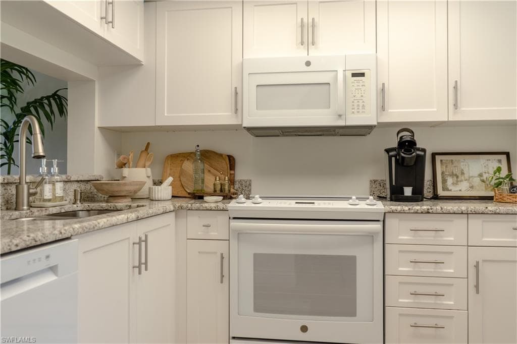 265 Deerwood CIR 10-18