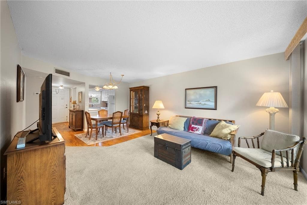 400 Forest Lakes BLVD 204-5