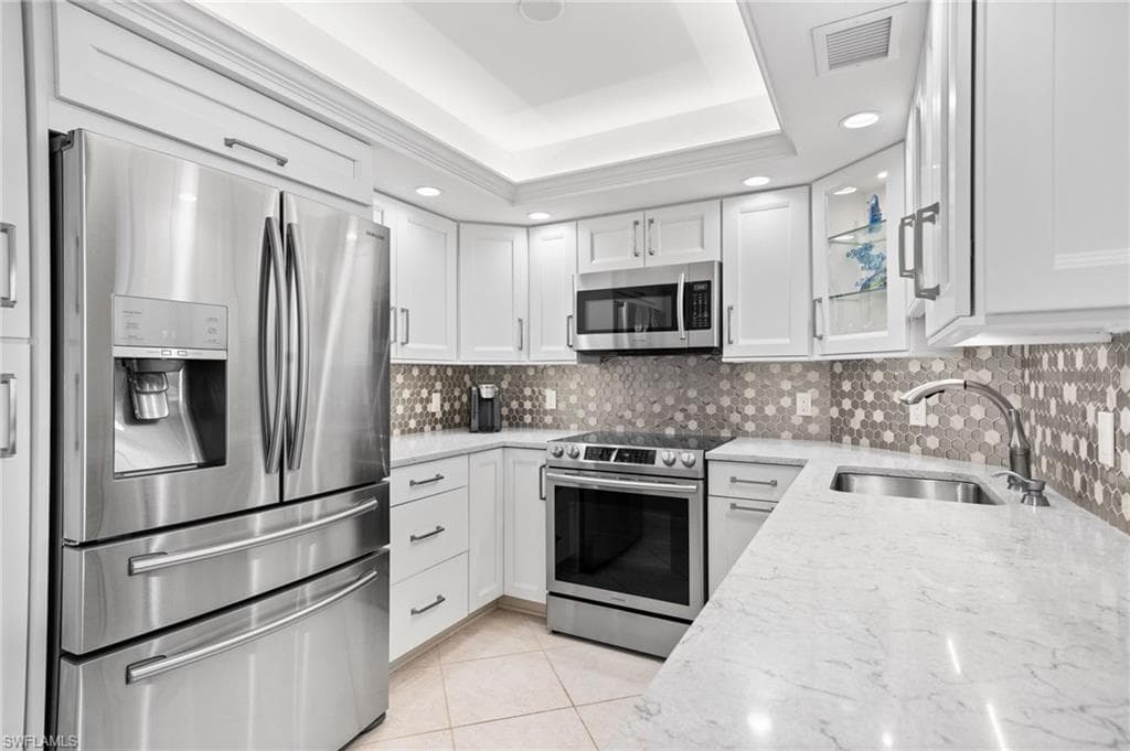 320 Seaview CT 2009-4