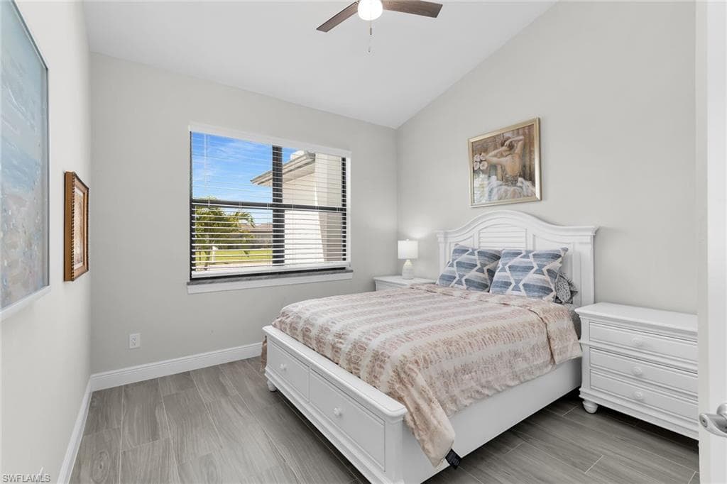 635 NE 7th TER-13