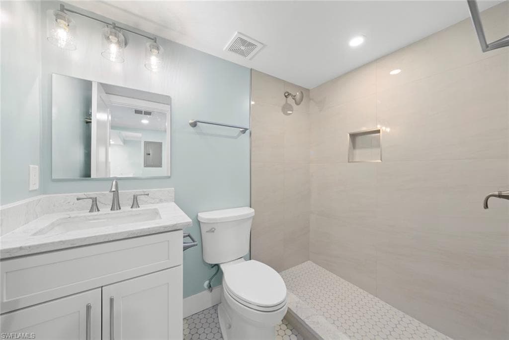 2737 W Gulf DR 238-7